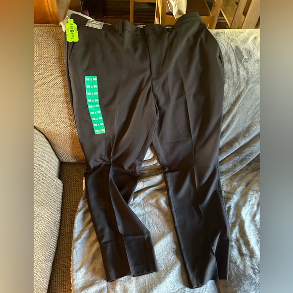 NWT Haggar Black Dress Pants. Size 38. - Picture 4 of 8